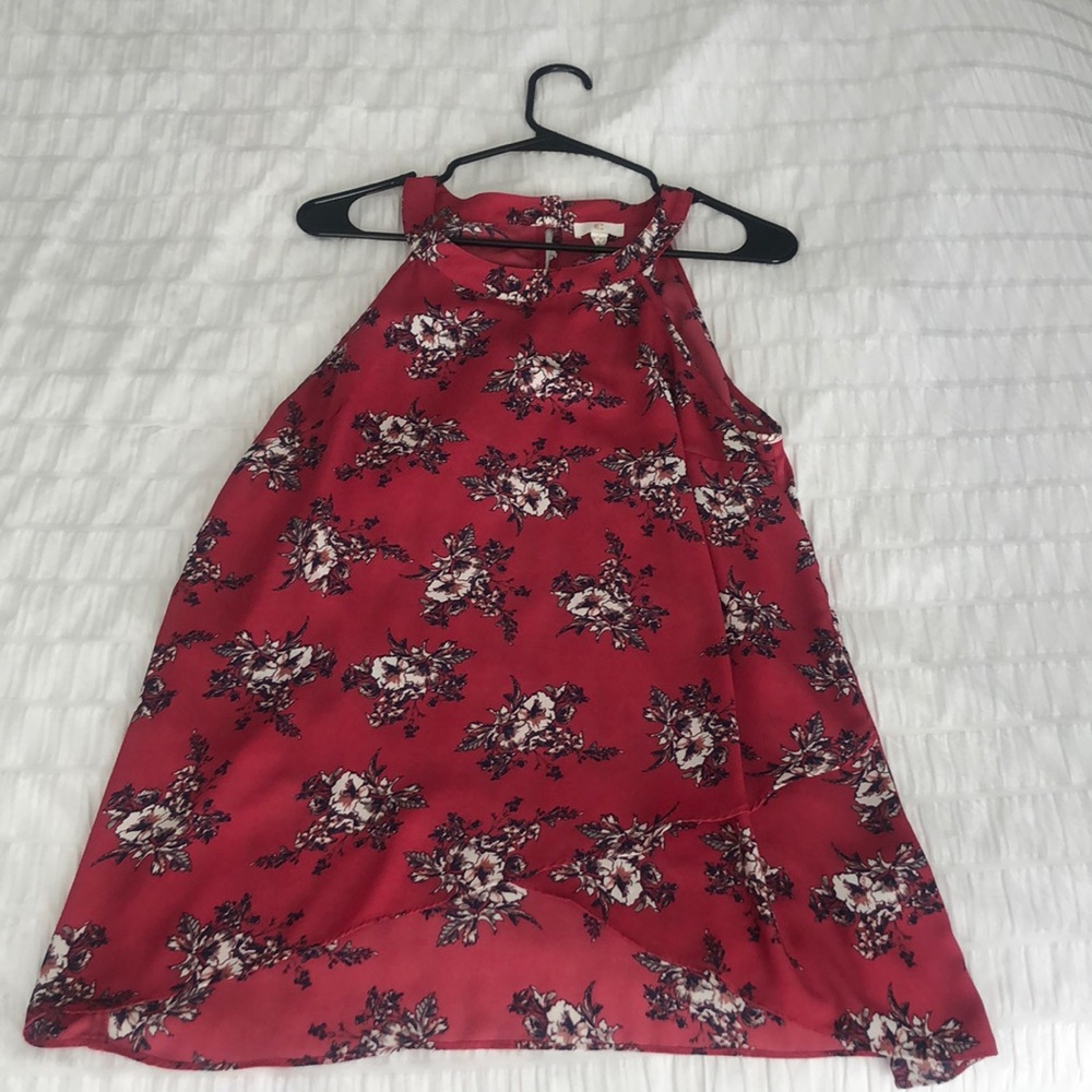 Sleeveless top with layered front
